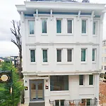 Hotel Ligos *