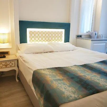 Hotel Ligos *