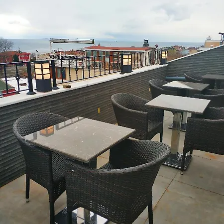 Hotel Ligos *