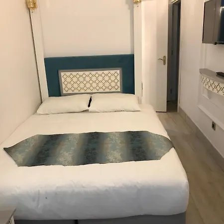 Hotel Ligos *