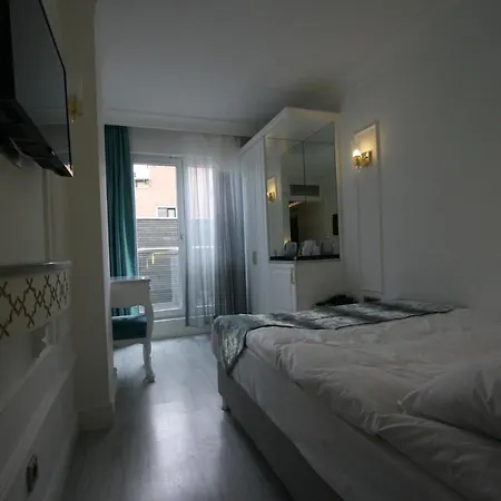 Hotel Ligos *